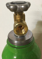 Pressluftflasche 5 Liter 300bar mit Ventil G5/8" Anschluss Druckluft nach DIN mit Schutzkappe